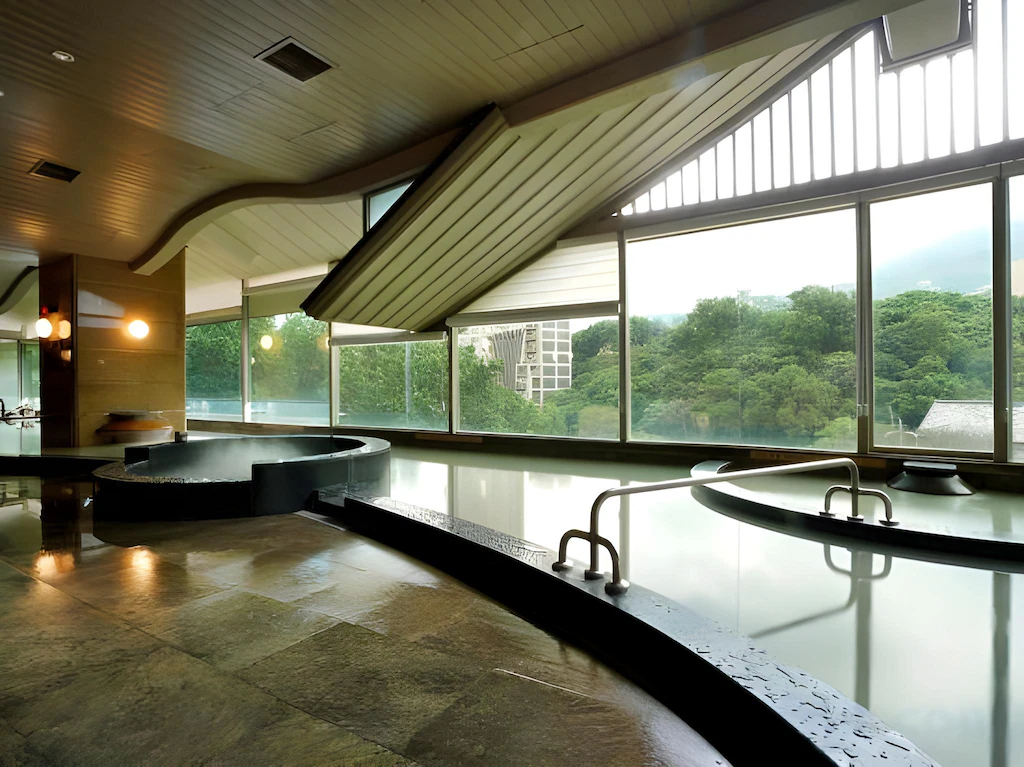 想在台北找一段真正放鬆的時光，北投泡湯飯店正好把城市留在門外