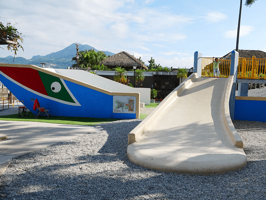 走進淡水的每一寸光，夕陽落下時，海景與故事，你會重新愛上這座小鎮