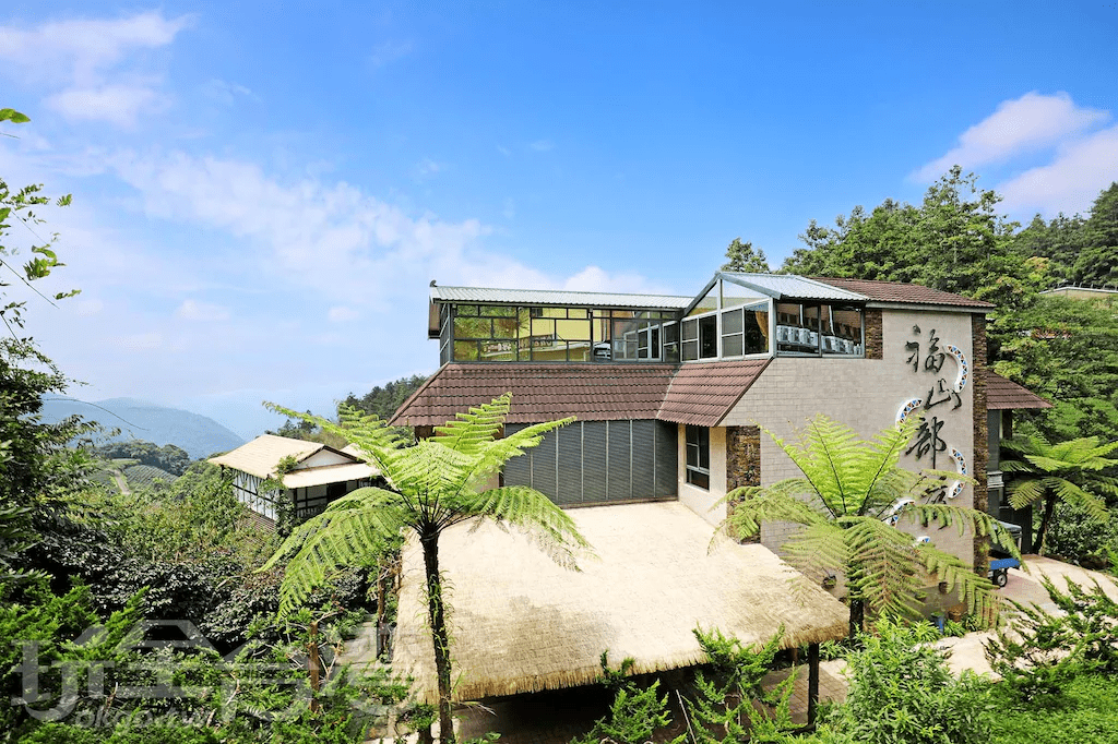 把行程放慢住進阿里山的夜與霧裡,選一間適合迎接清晨的住宿位置