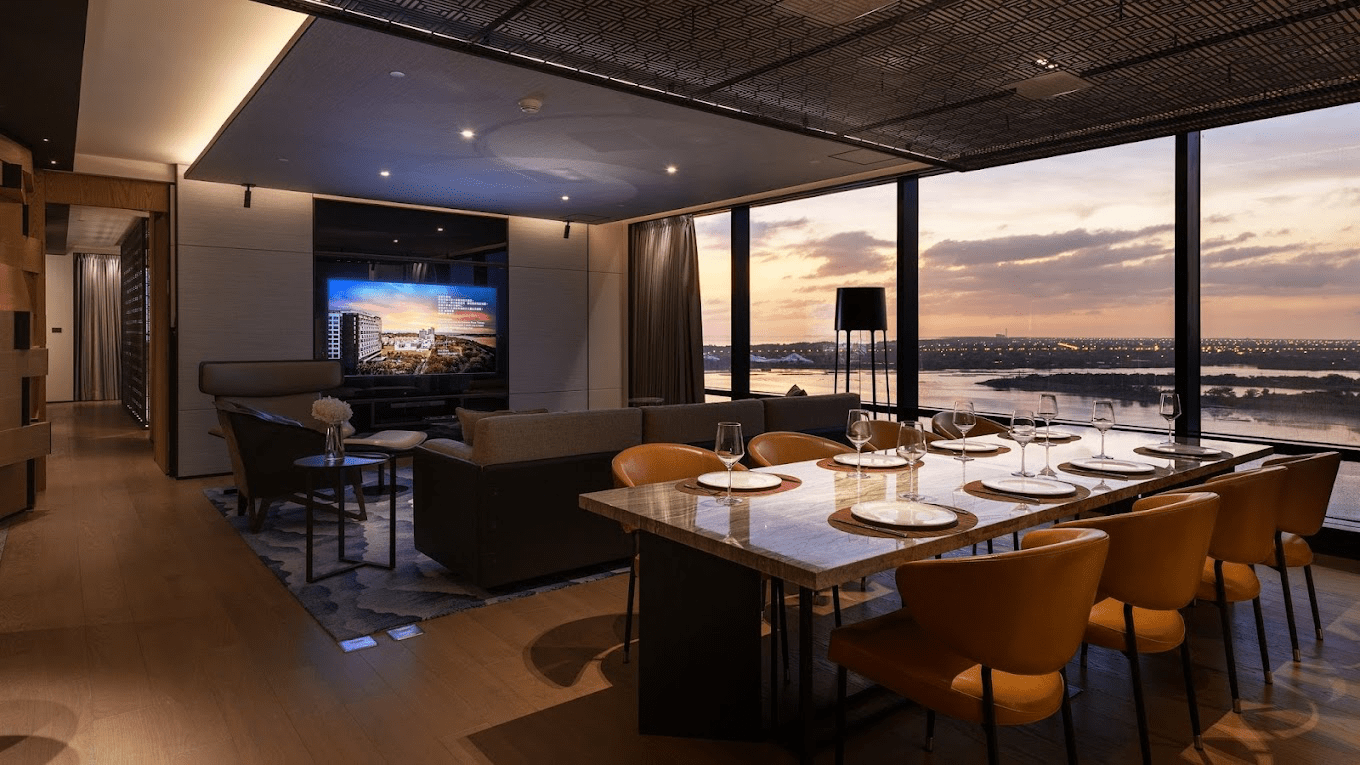 住進安平的水岸風景，在台南大員皇冠假日酒店，把台南的節奏慢慢過完