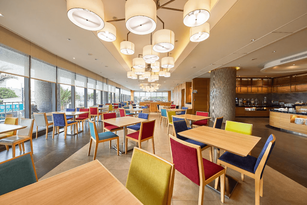 趣淘漫旅公共區域，明亮寬敞適合休憩