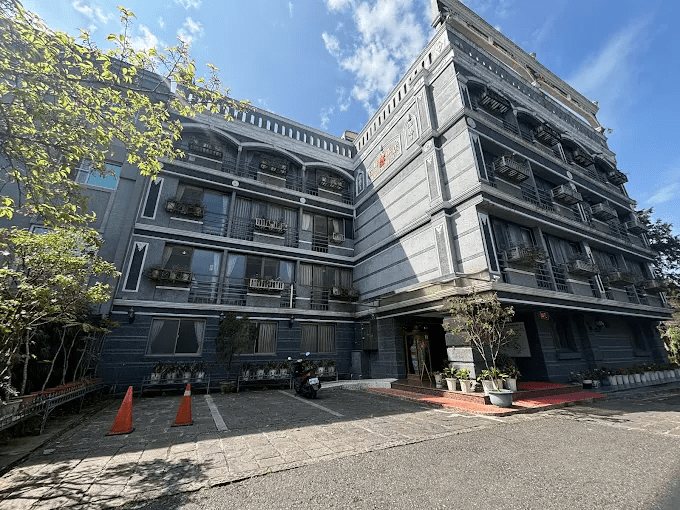 把行程放慢住進阿里山的夜與霧裡,選一間適合迎接清晨的住宿位置