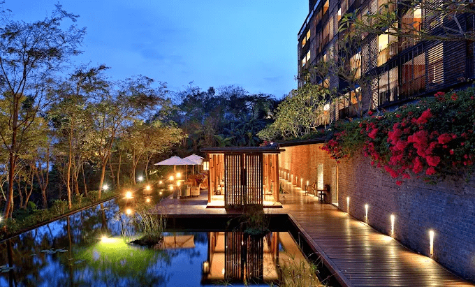 推開窗就是湖的那一刻，住進日月潭住宿裡，感受旅行開始的瞬間