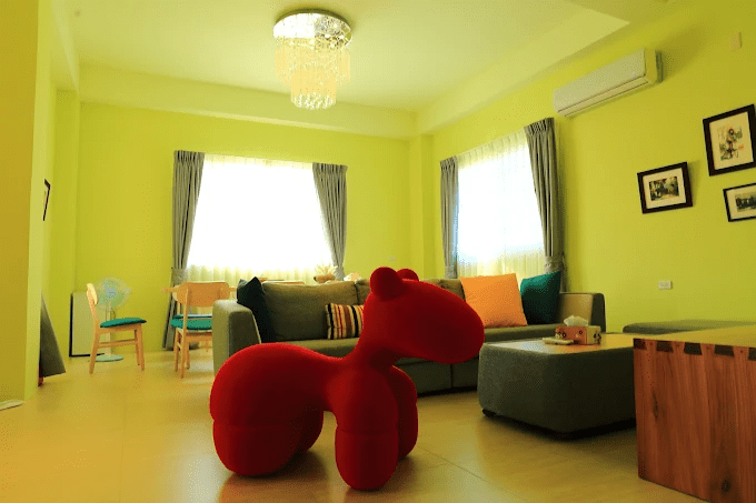 被田園給包圍的假期，在芳庭旅宿度過一晚，聽見礁溪風吹過稻田的聲音