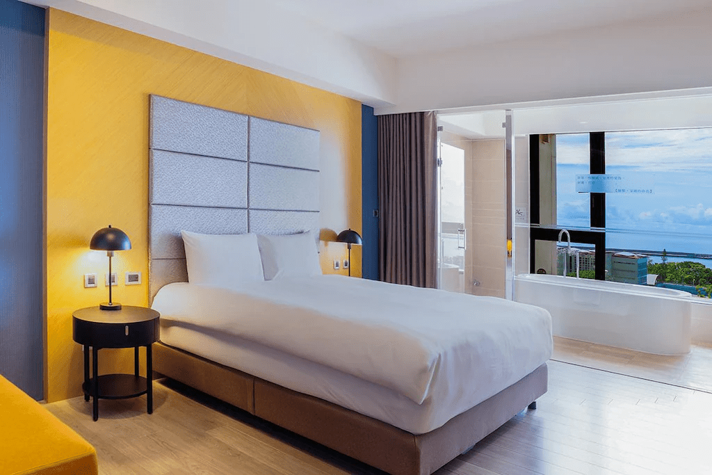 把行李放下的那一刻，在煙波大飯店遇見城市、溫泉與海景交會的瞬間