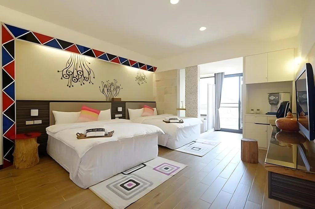 在阿里山與周邊聚落之間住下來，用一晚民宿時間，換回久違的慢節奏