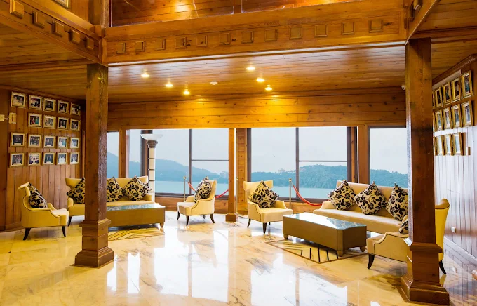 把行李放下才真正開始旅行，在日月潭住進適合慢慢停留的湖畔住宿