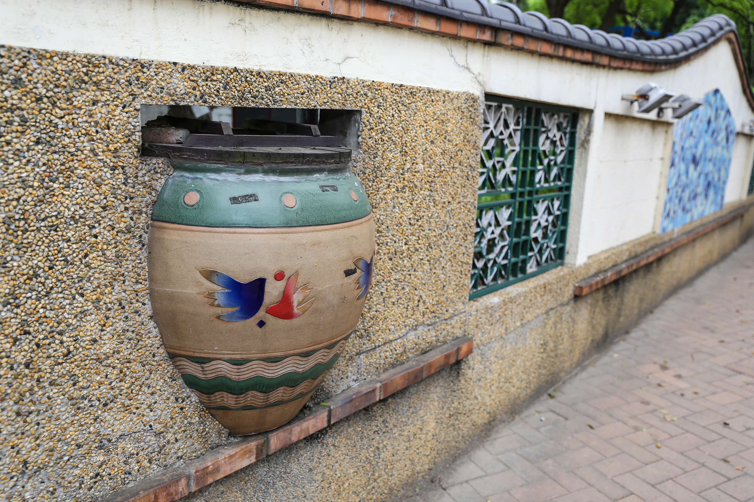 當雙手碰觸陶土,城市慢了下來,在鶯歌老街感受工藝與日常交會的片刻