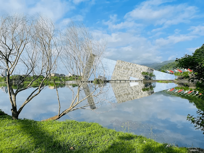 走進宜蘭頭城的蘭陽博物館,在光影與潮聲之間感受一段土地慢慢展開的故事