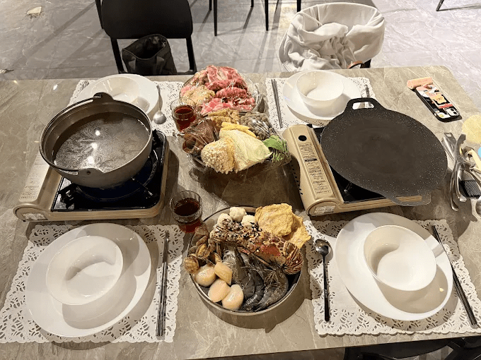 沿著山路走進桃園的森林午後，在叢林開始懶人露營裡慢慢住下一晚 Glamping 時光