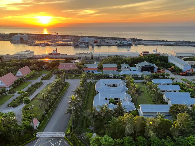 沿著海岸走進花蓮飯店的日常風景，在市區與海景之間找一晚剛剛好的停留