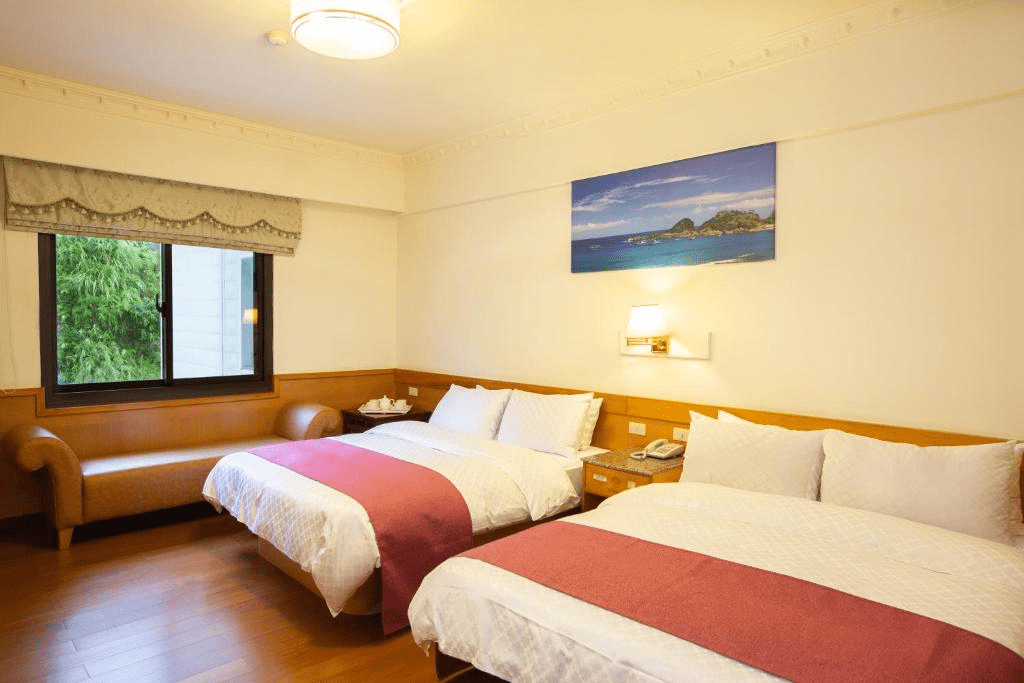 走進台東知本溫泉的山林裡，在東台溫泉飯店把一天的重量慢慢卸下