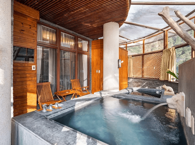 不必跑太遠也能出發，台中溫泉飯店在山邊靜靜等你，把假期泡得剛剛好