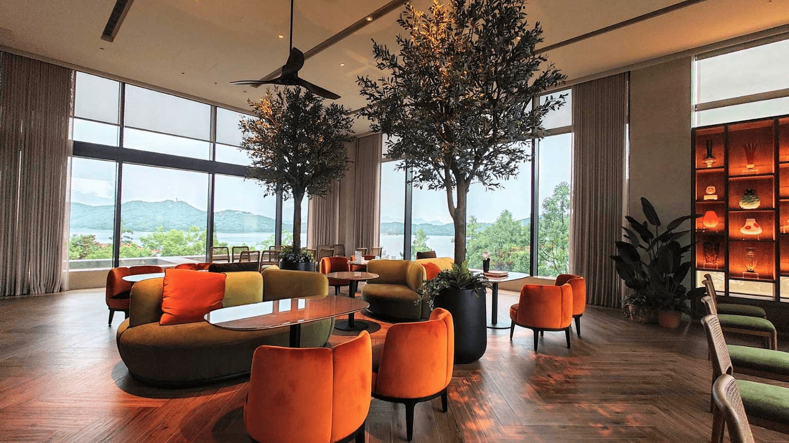 把時間留給湖水與溫泉，在日月潭雲品溫泉酒店，讓旅行慢慢發生的一晚