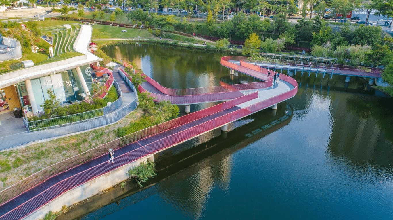 住進享得道行旅，用緩緩前行的步伐感受台中逢甲的生活氣息，讓旅行在明亮景色中自然流動