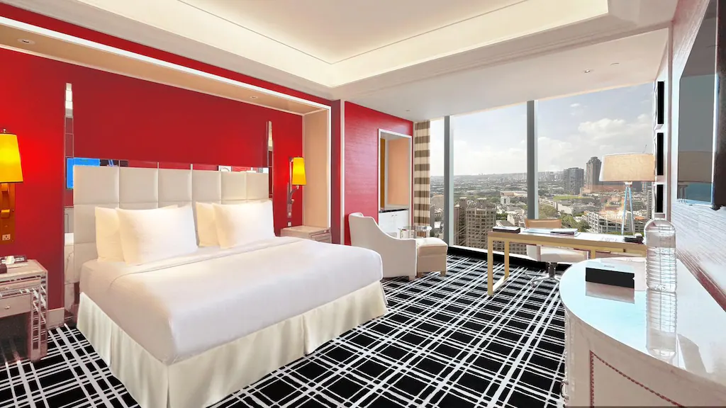 走進台中夜色裡選一間剛剛好的飯店,從設計感到實用住宿慢慢住出旅行節奏