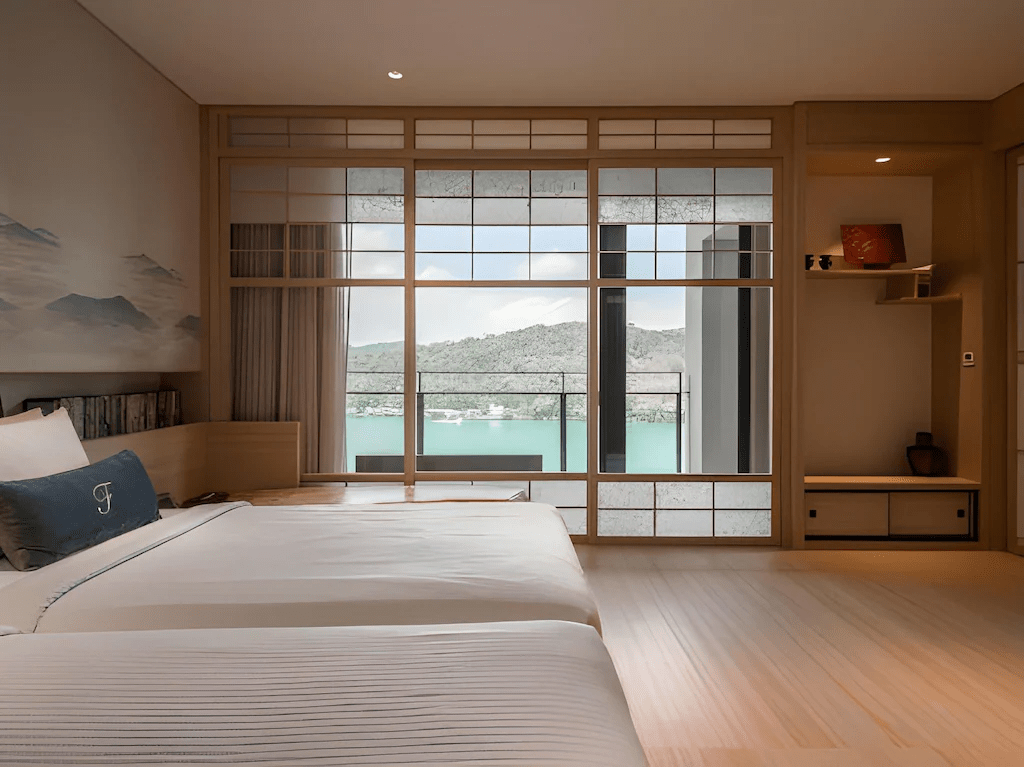 日月潭住宿推薦｜當清晨光線推進房間，讓人想多留一個早晨