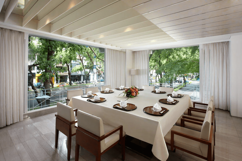 住進台北的夜與清晨之間，在台北老爺大酒店，讓旅程回到剛剛好的安靜