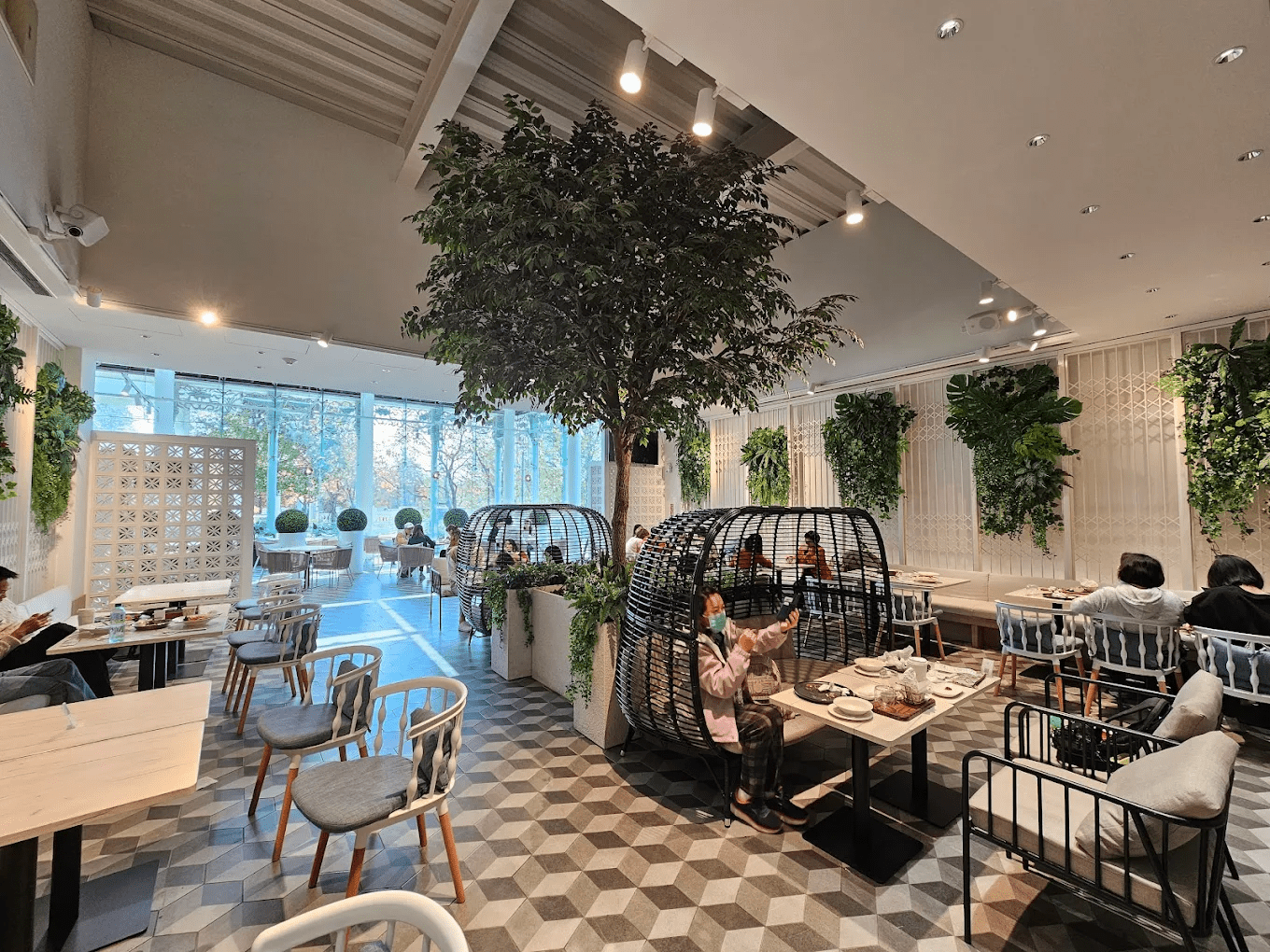 克洛絲餐廳的高雅用餐氛圍