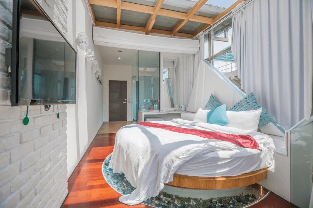 日月潭旅行怎麼住最順，沿著湖選住宿，行程與風景自然對齊