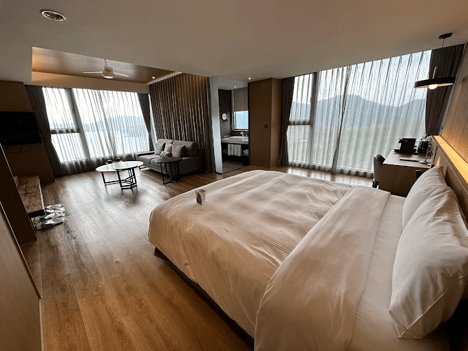 日月潭旅行怎麼住最順，沿著湖選住宿，行程與風景自然對齊