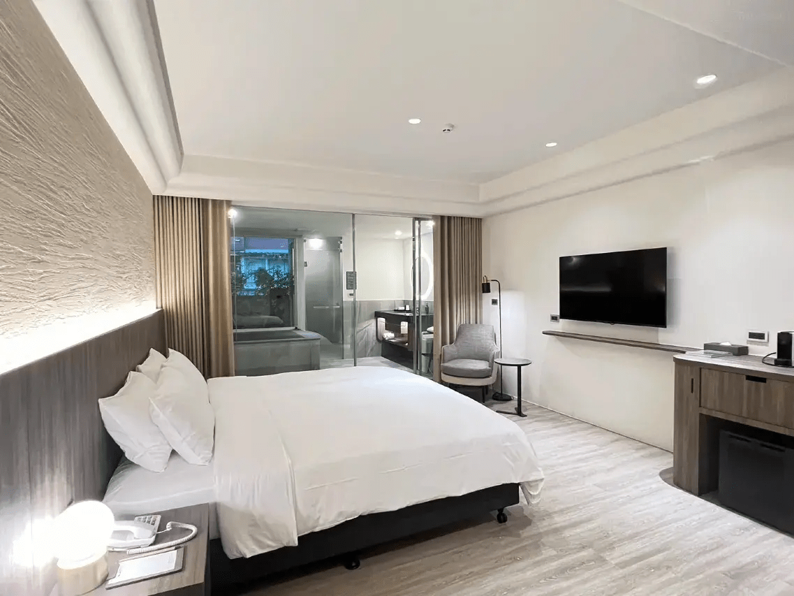 在礁溪溫泉的熱氣裡停下腳步，入住冠翔泉旅，過一晚剛剛好的放鬆