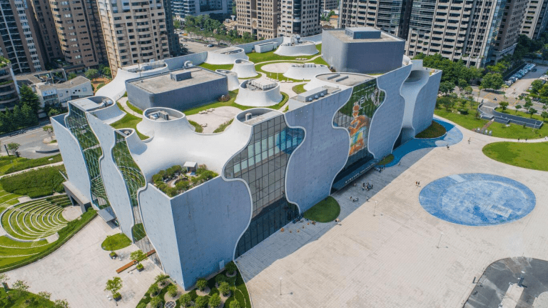 把台中夜色收進房間，旅途停下腳步的地方，Hotel Z 陪你看台中的溫度