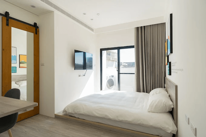 在台中的一夜，住進旅途的柔軟時光，讓一間房帶你讀懂這座城市的溫柔