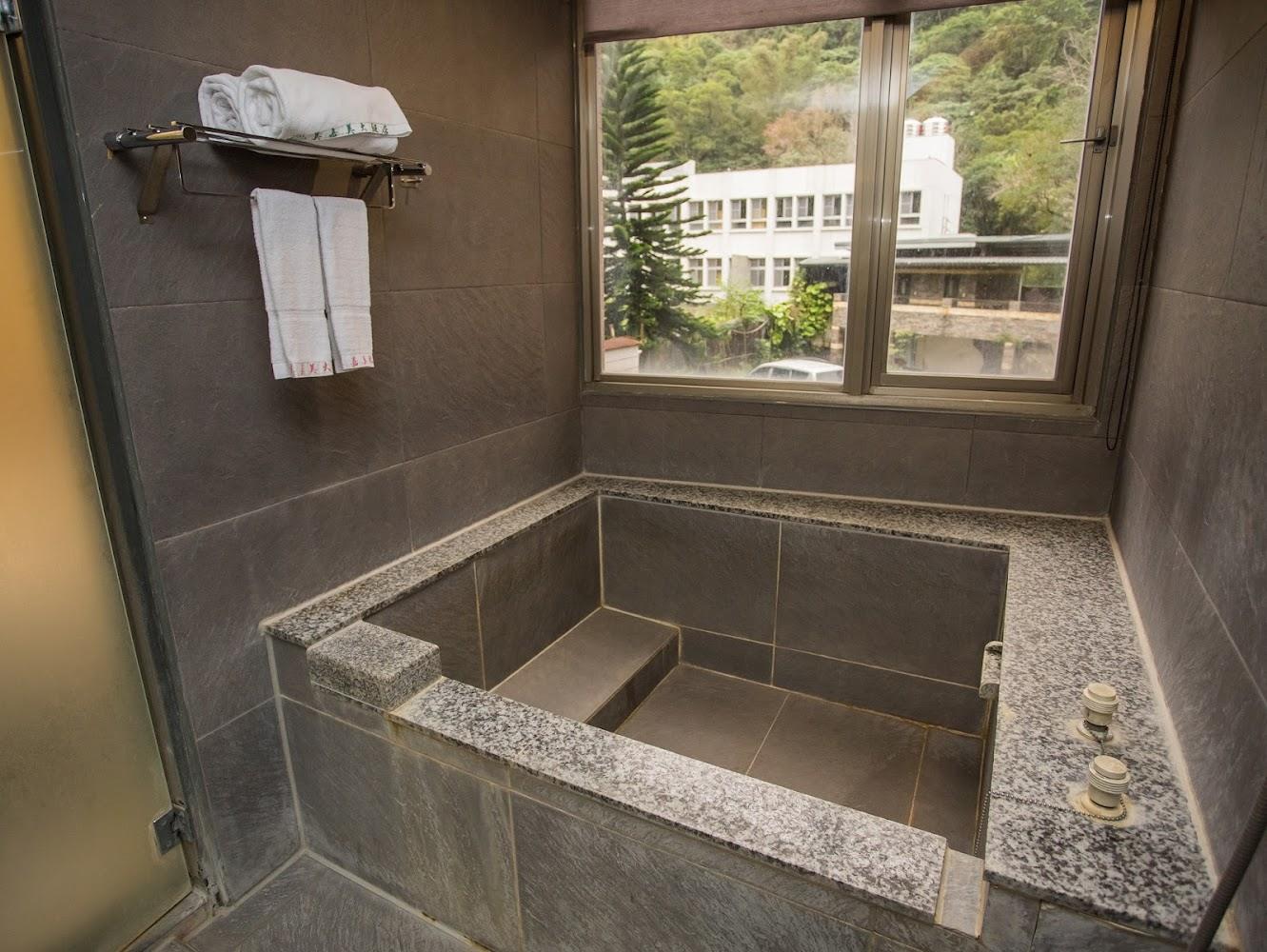 礁溪美嘉美大飯店冬季限定｜一泊三食四人房$2,399起，24小時獨立湯屋泡溫泉超療癒