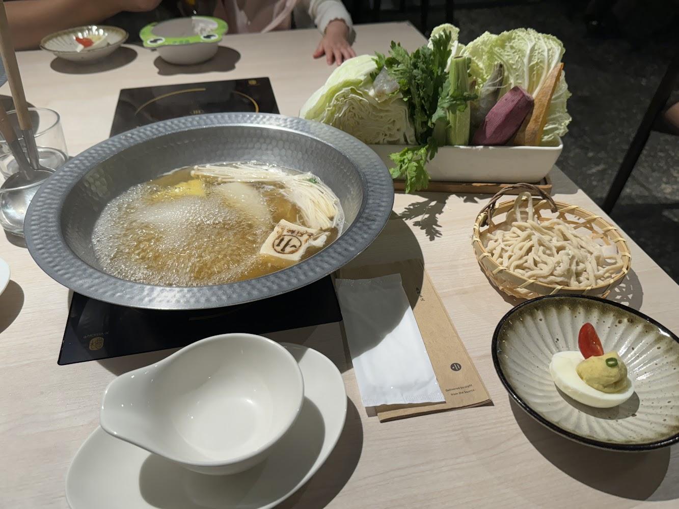 小川鍋物震撼優惠！新會員限時領$300折價券，體驗十二節氣蔬菜火鍋魅力