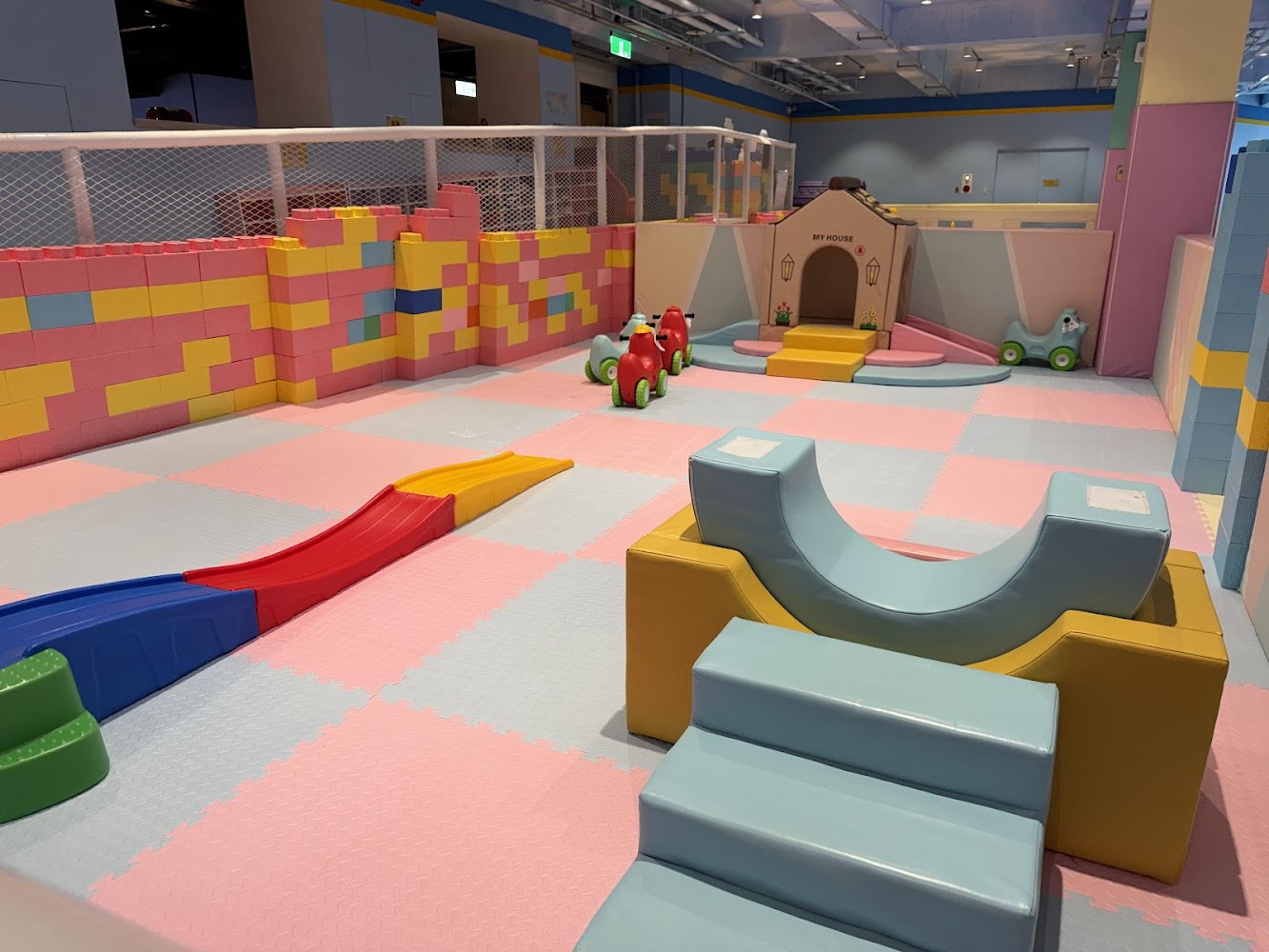 墾丁長灘休閒飯店親子700坪樂園入住優惠，雙人海景房2,780元起孩子玩瘋大人放鬆