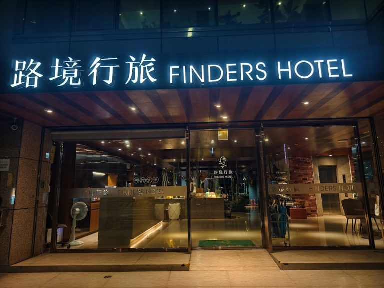 台南高CP值親子旅宿首選！路境行旅台南西門館：森林系設計、地點絕佳，高級家庭房平日每晚只要$1,299元起