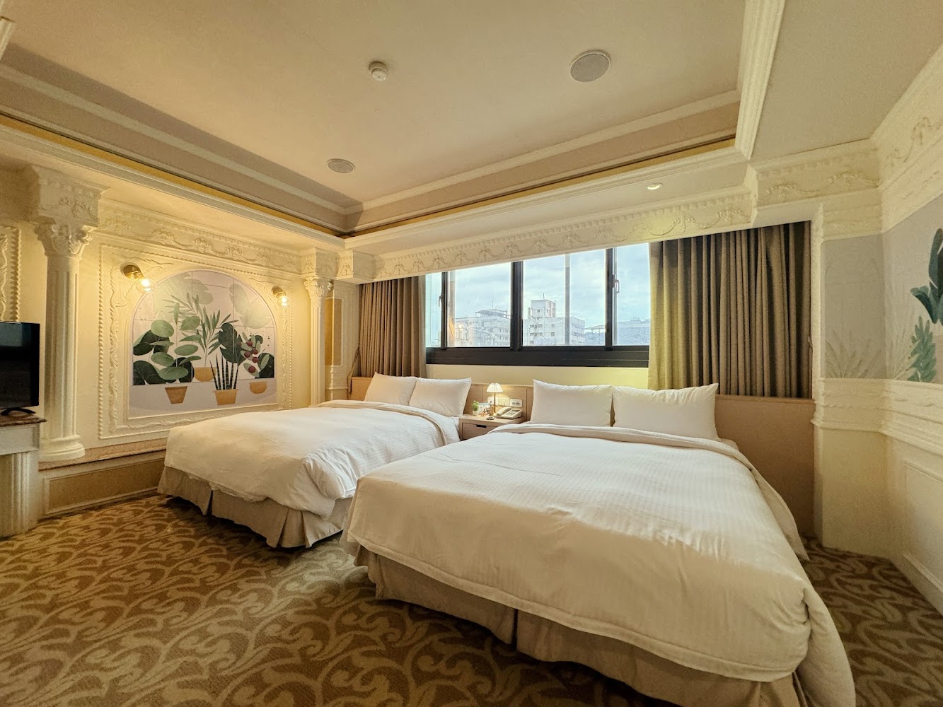 花蓮火車站前首選住宿！路境行旅高級四人房限時1199元，每人每晚不到300元超高CP值