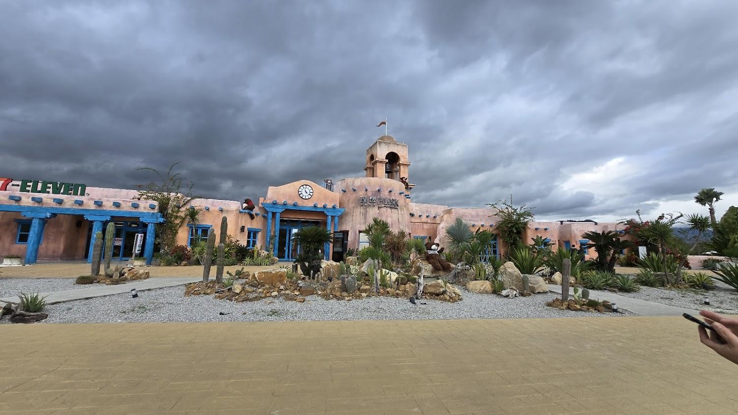 花蓮理想大地渡假飯店限時優惠！雙人房4,999元輕鬆享歐式運河度假體驗