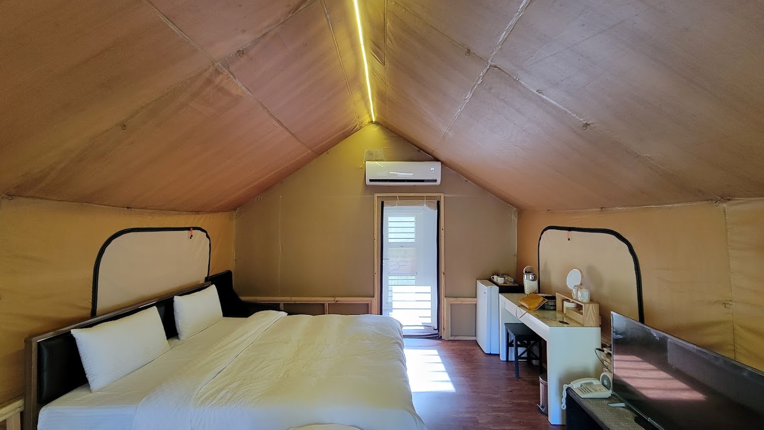 高雄六龜遠山望月溫泉風呂露營區：山林泡湯、星空露營、官網直訂享500元優惠再送雷雕紀念品