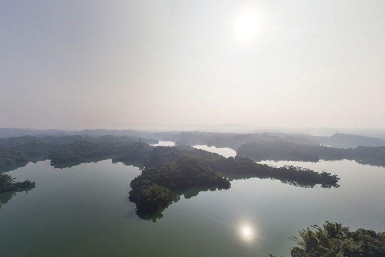 台南烏山頭湖境渡假會館：湖景第一排、星空夜景、親子旅遊首選，雙人住宿$1,999 元起享自助早餐＋門票
