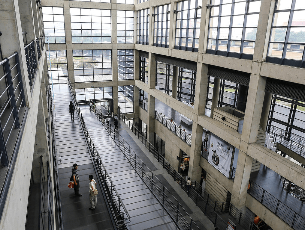 把一天交給新北的文化風景,從淡水古蹟走到坪林茶鄉,用腳步感受城市的歷史與溫度