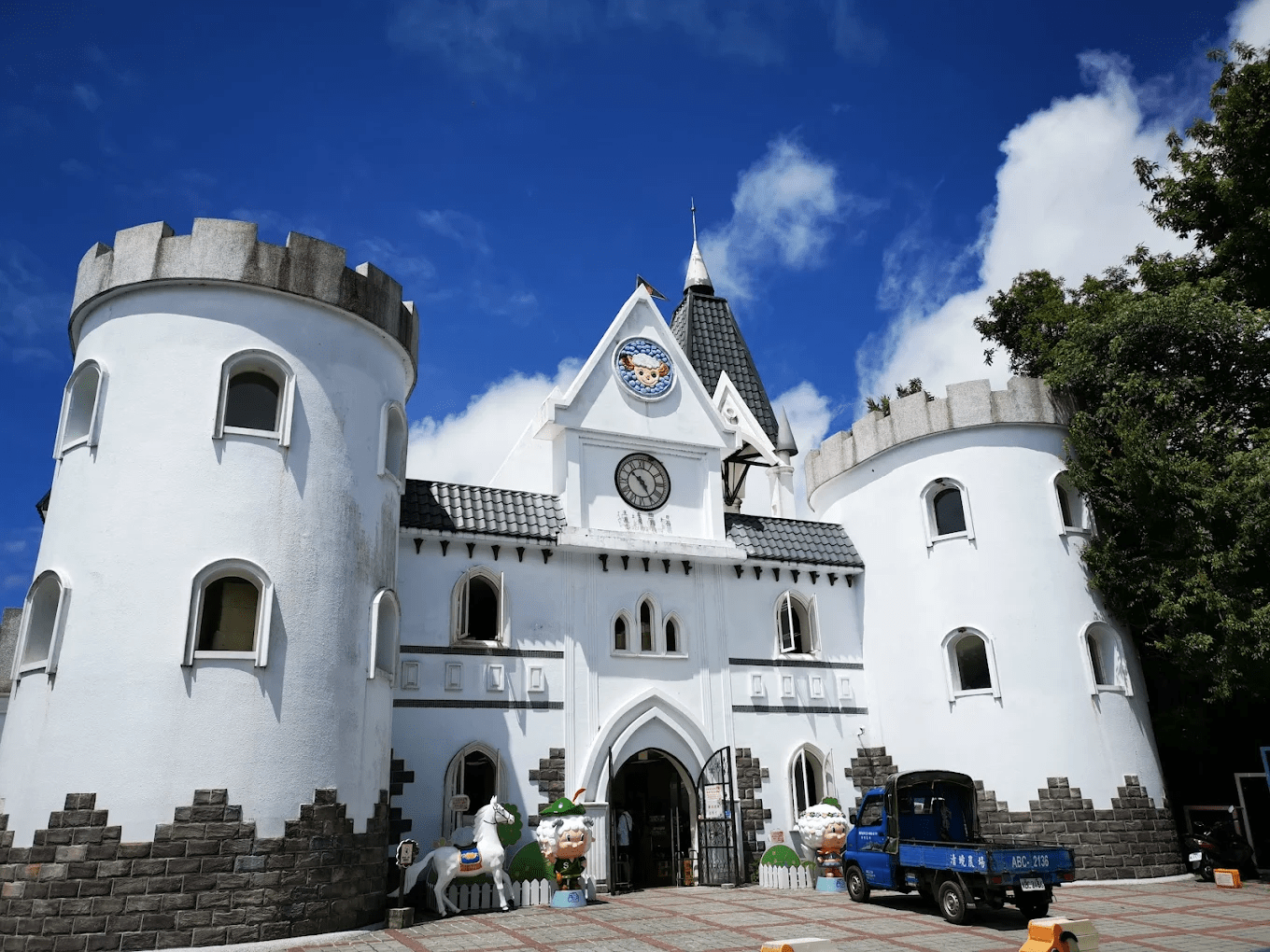 清境農場綿羊秀｜高山草原上的療癒時光，近距離感受最可愛的牧羊日常