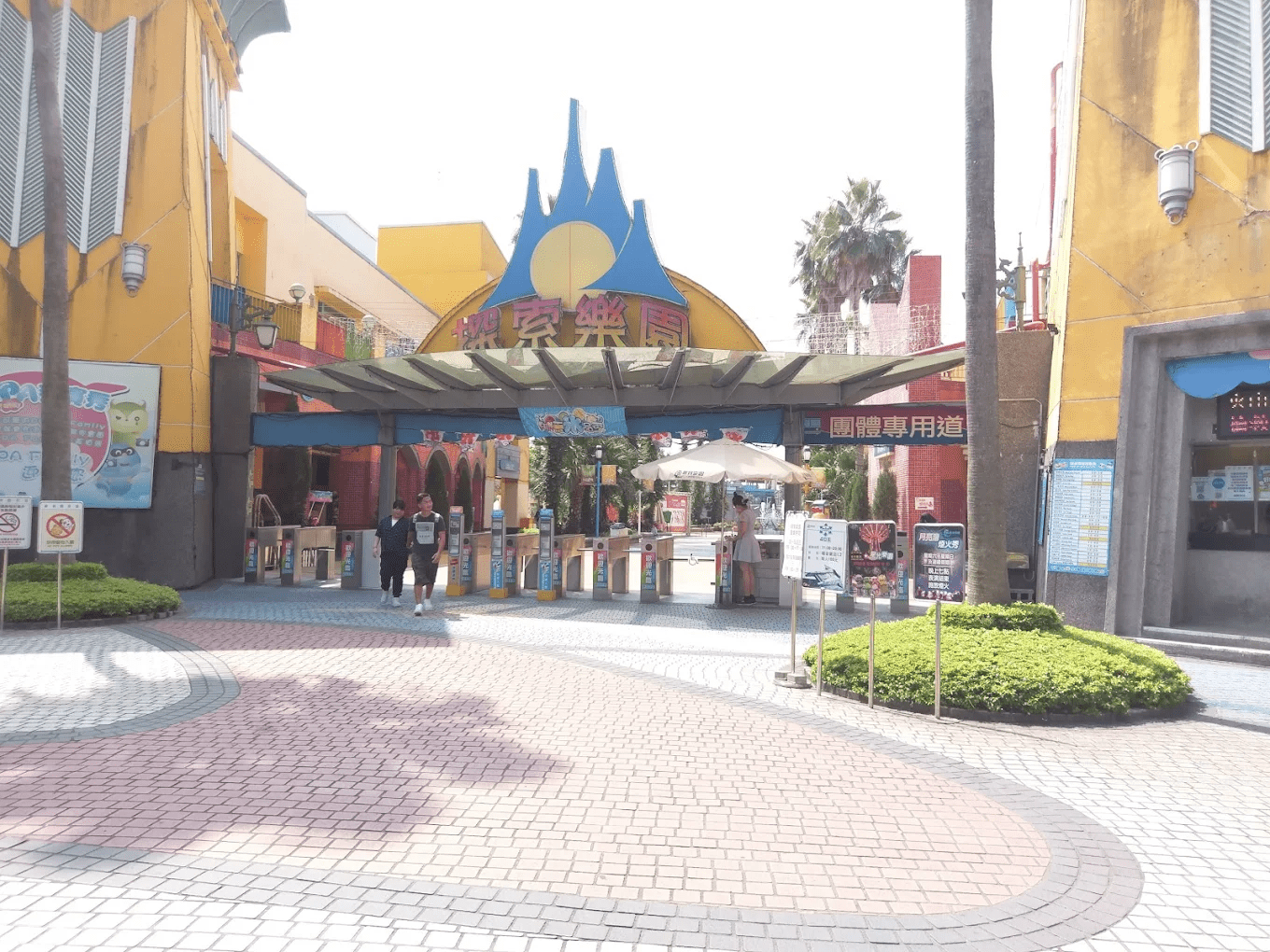 充滿歐洲風情的麗寶 OUTLET MALL，是購物與美拍的絕佳場所