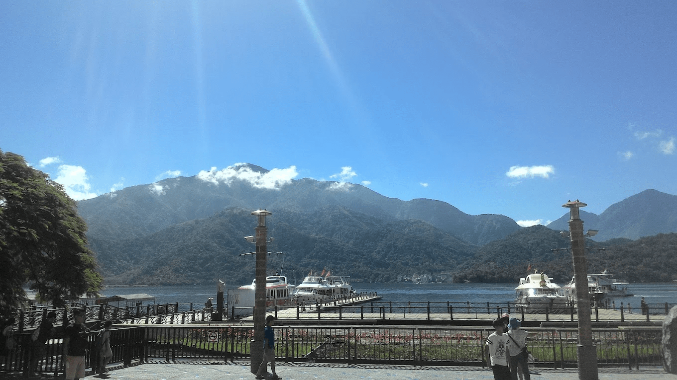 水社碼頭｜日月潭最經典的湖畔起點，一走就愛上的療癒風景