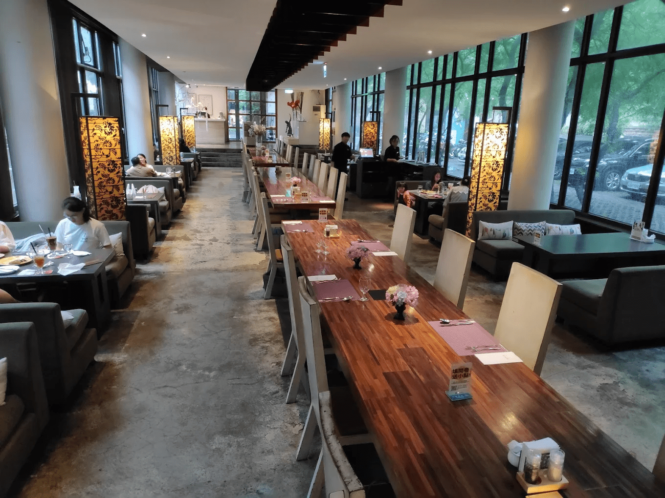 Les aqua 水相餐聚苑｜台中最有設計感的聚餐餐廳，用餐像走進美術館