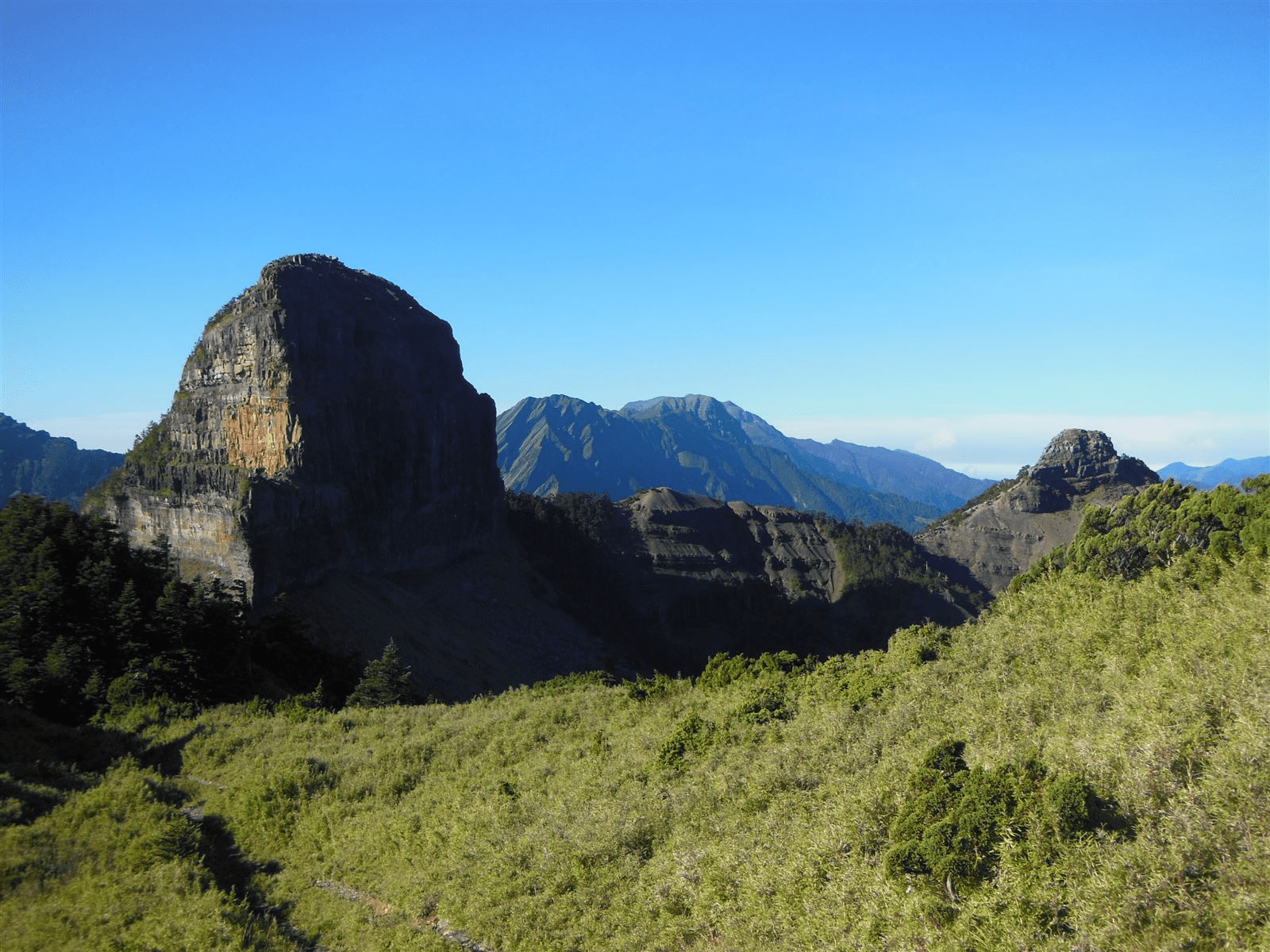 走過十九公里的林道，只為抬頭那一刻，大霸尖山讓時間與腳步同時靜止