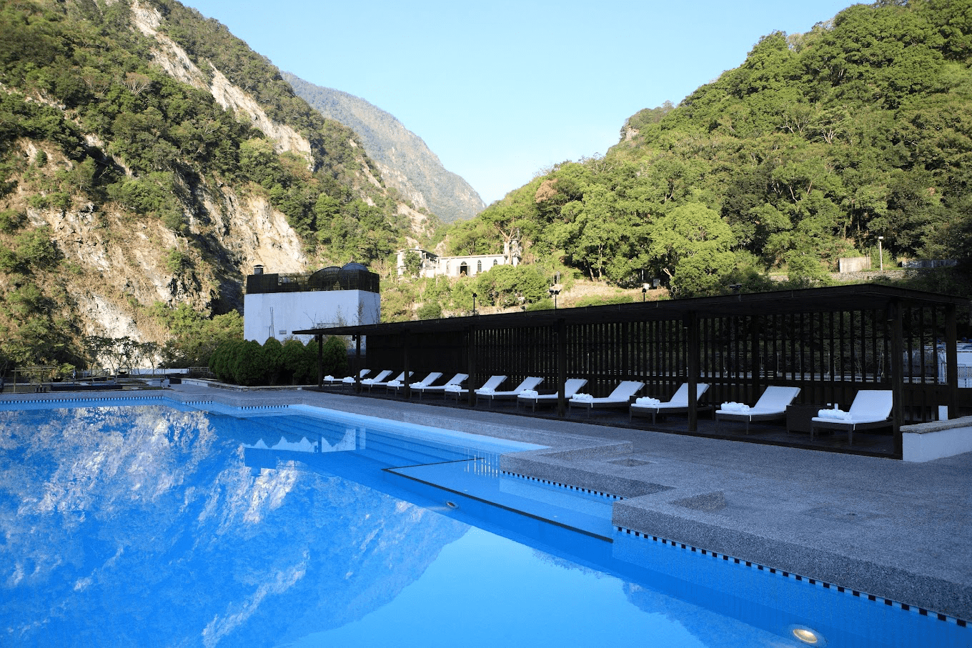 太魯閣晶英酒店無邊際泳池與峽谷景觀