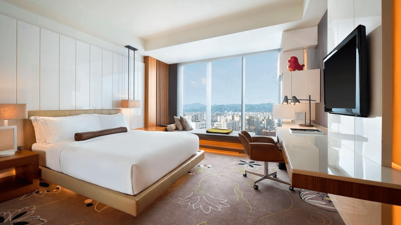 在信義區的夜色裡住一晚台北，走進台北W飯店，與城市的節奏同步呼吸