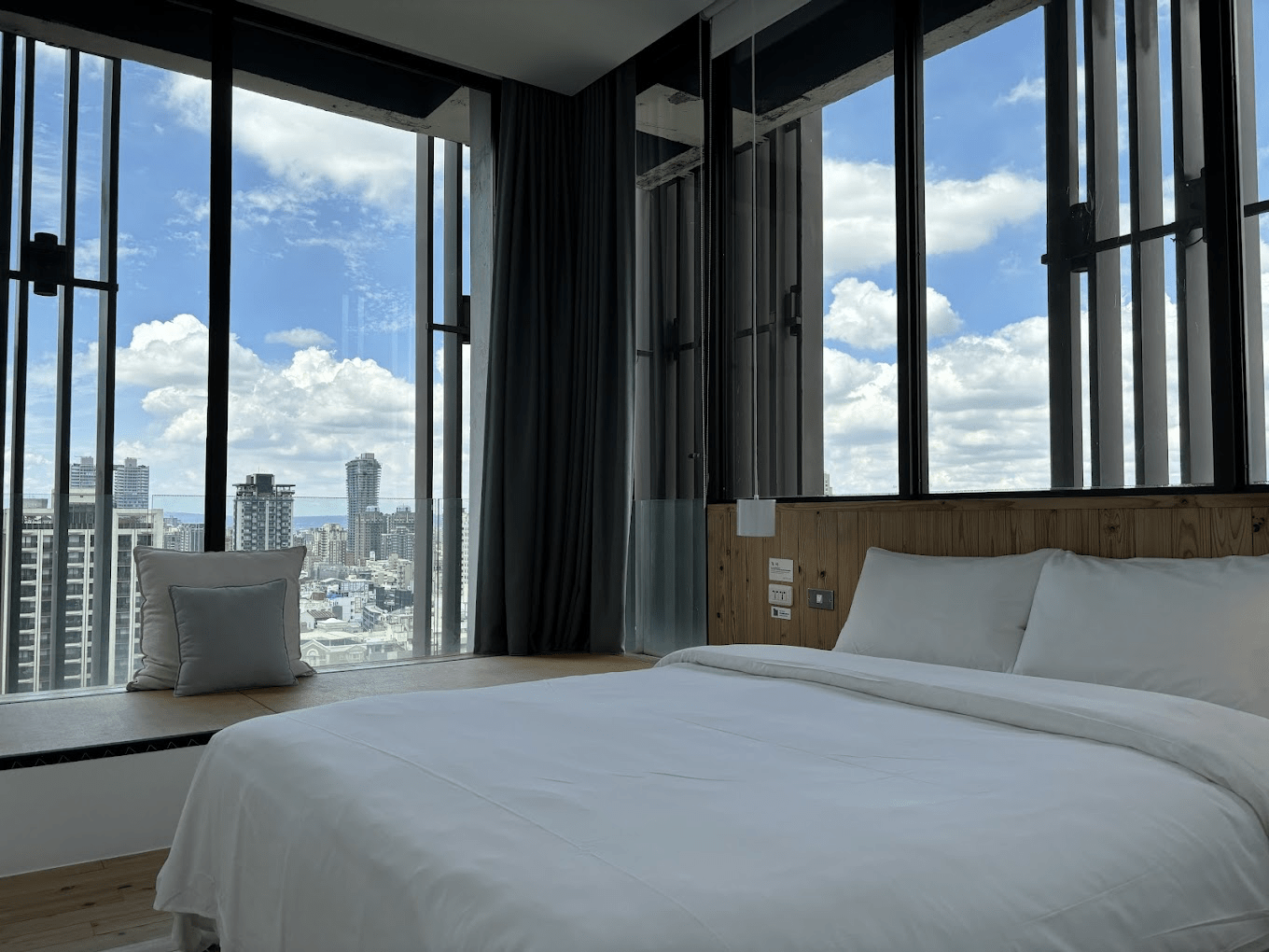 在台中住一晚,城市就慢了下來,選一間住宿,八種貼近生活的城市風景