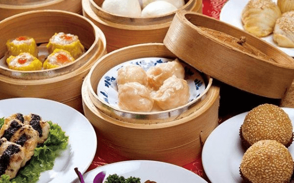 把行李放下、步調慢下來，在台北車站旁的台北凱撒大飯店住進剛剛好的節奏