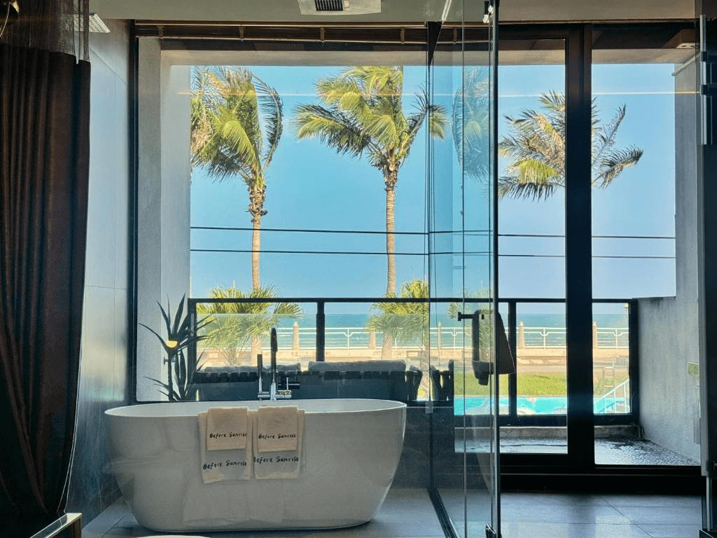 當第一道光落在花蓮海面上，住在漫漫日出海景民宿迎接太平洋的早晨