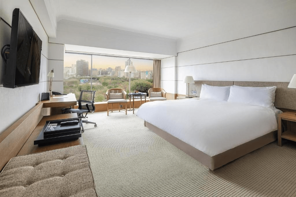 夜色落在中山北路,在台北晶華酒店住一晚,感受城市慢慢安靜下來