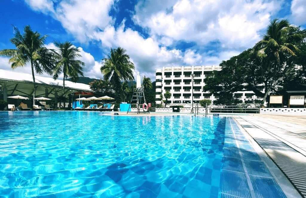 午後抵達台東知本，在知本老爺酒店泡進溫泉與山色交織的靜靜假期