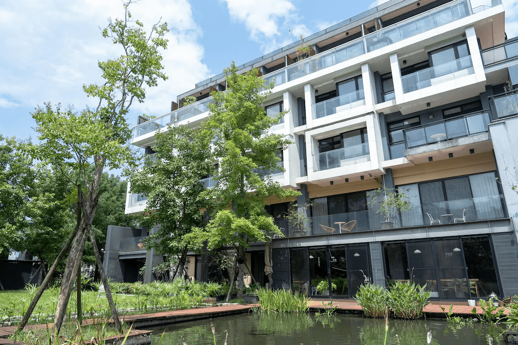 想找一間能好好放鬆的宜蘭住宿，在礁溪溫泉旁住進 Onsense Villa 的日常